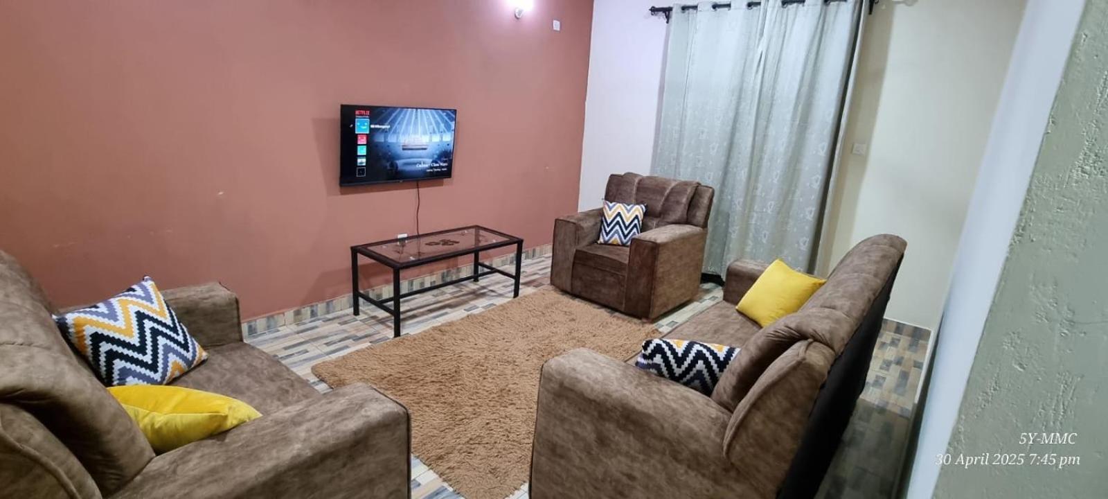 1 Bedroom Fully Furnished Luxurious Apartment Voi Town Zewnętrze zdjęcie
